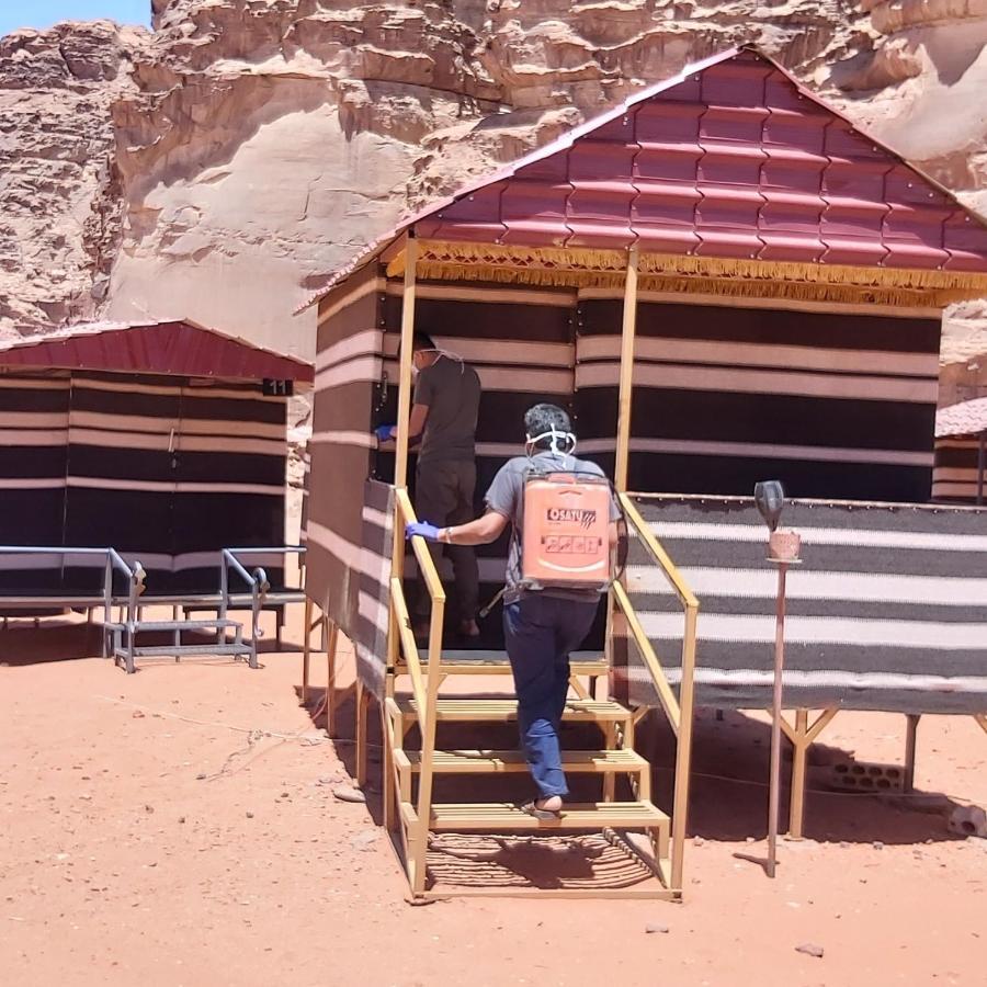 Hôtel Rainbow Camp à Wadi Rum Extérieur photo