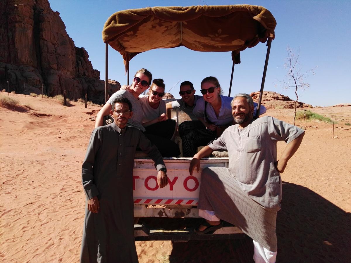 Hôtel Rainbow Camp à Wadi Rum Extérieur photo