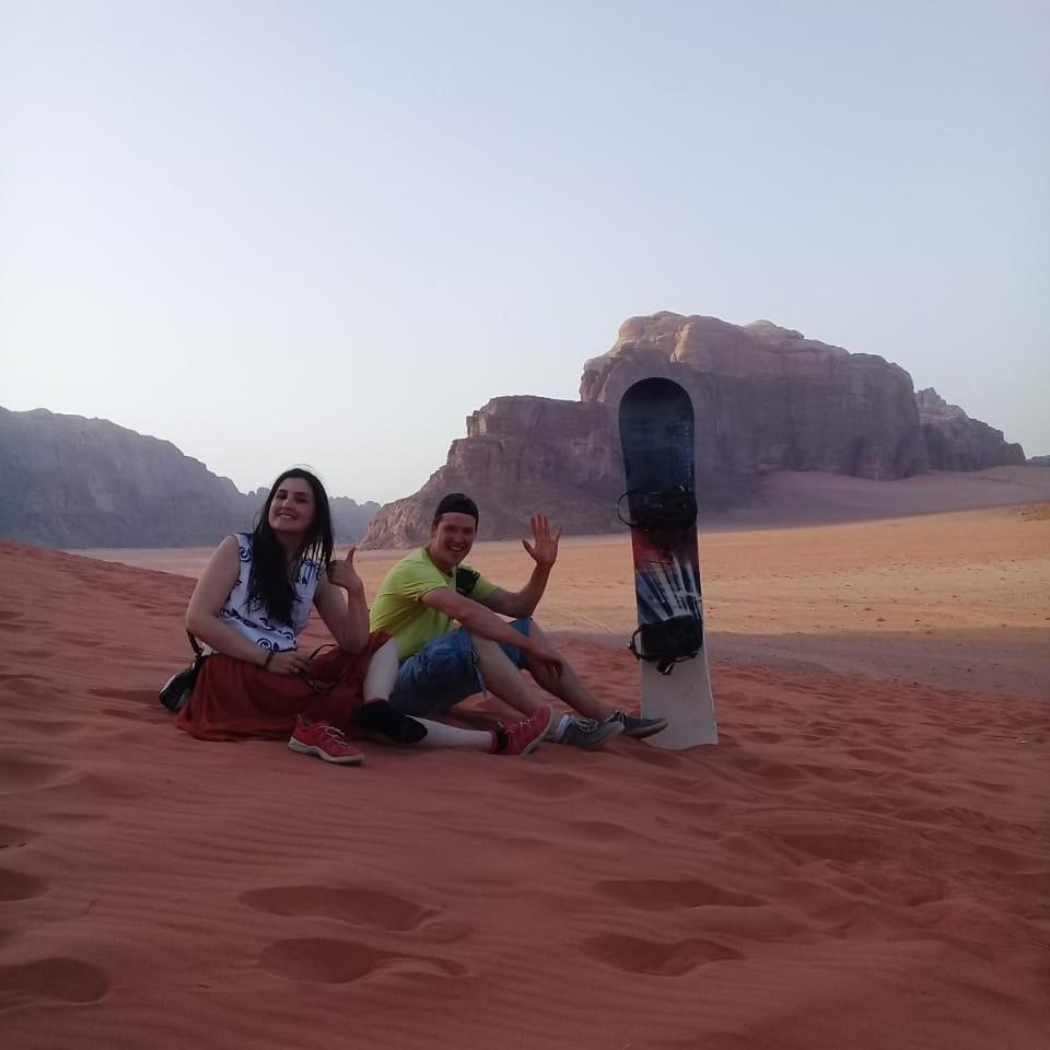 Hôtel Rainbow Camp à Wadi Rum Extérieur photo